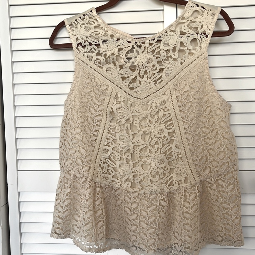 NWT TINY Brand Anthro Sleeveless Top Cream Color Flowy Crochet Boho Size M